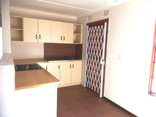 2 Bedroom Property for Sale in Amalinda Eastern Cape